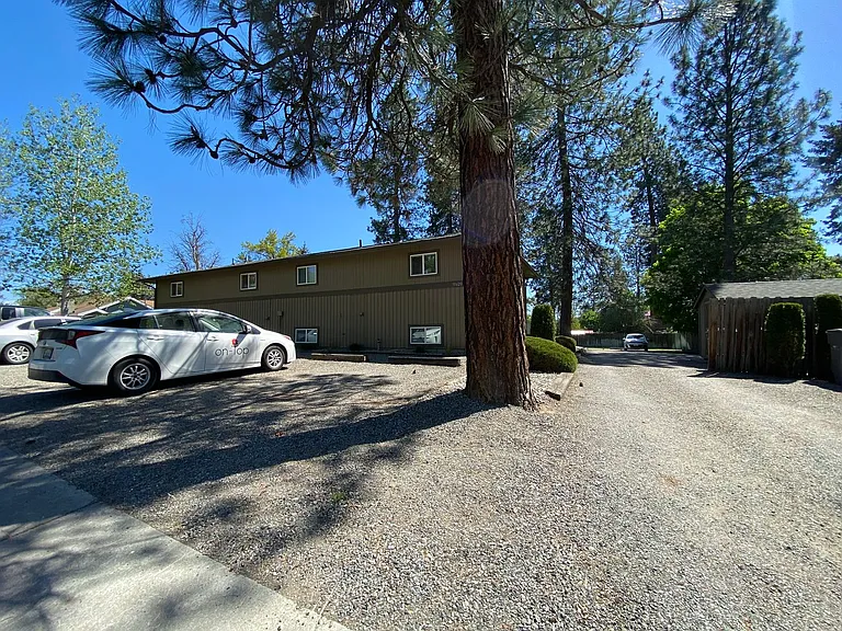 10622 E 14th Ave #A — Photo 13
