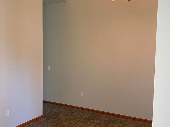 4th image of 7208 Pleasant View Dr