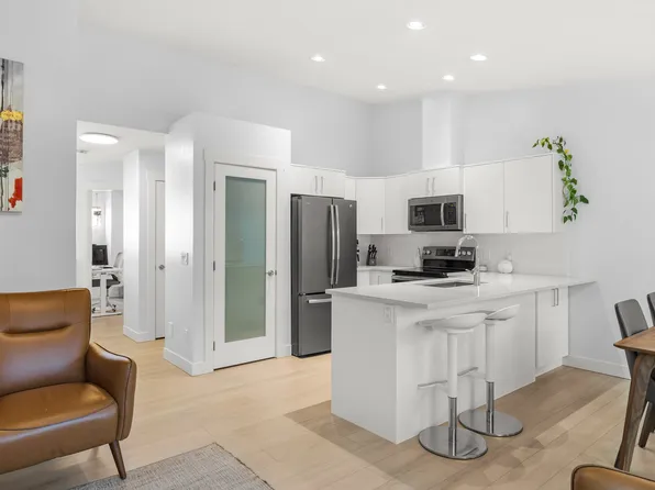 225 Glen Park Dr #20, Kelowna, BC V1V 2X5