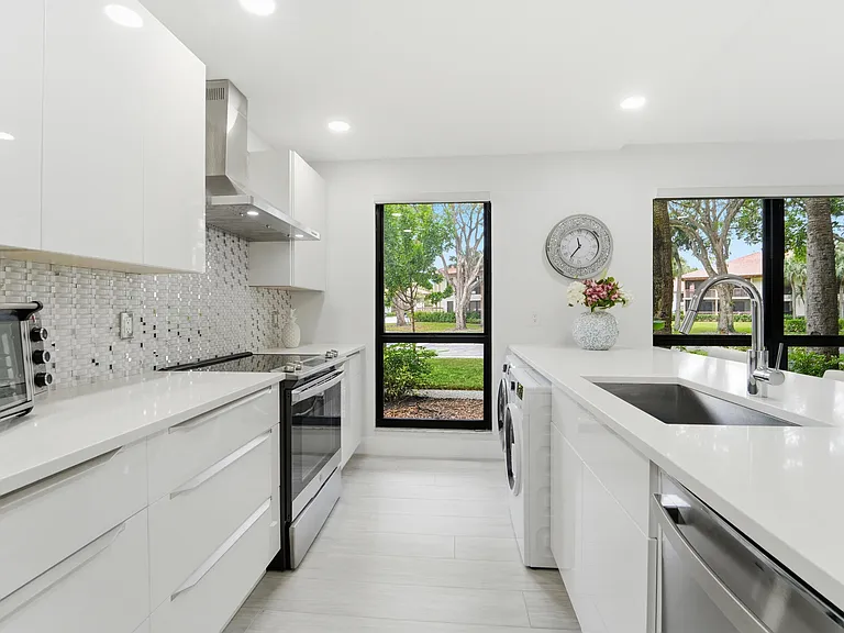 505 Brackenwood Pl — Photo 46