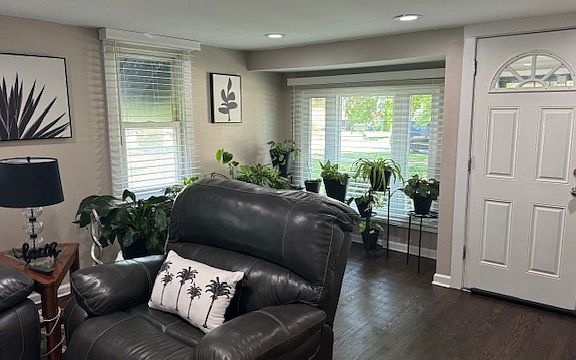 4th image of 26 Sawyer Ave