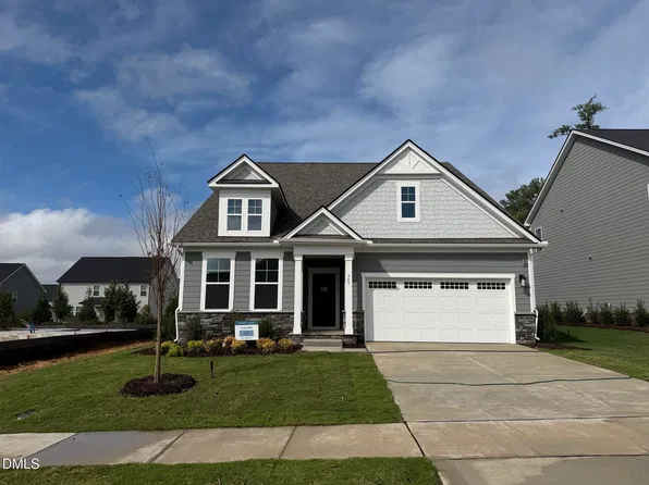 945 Seneca Park Ln, Knightdale, NC 27545