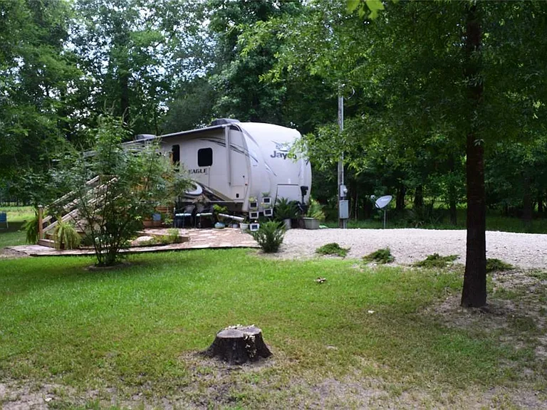 478 Center Dr — Photo 28