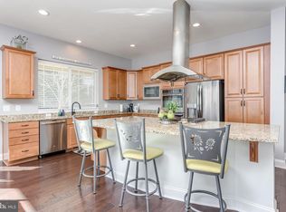 114 Turnstone Ln, Lake Frederick, VA 22630