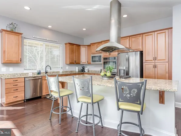 114 Turnstone Ln, Lake Frederick, VA 22630