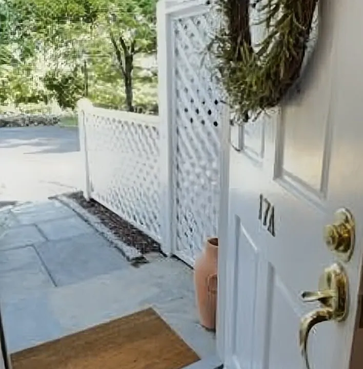 17 Ludlow Rd #A