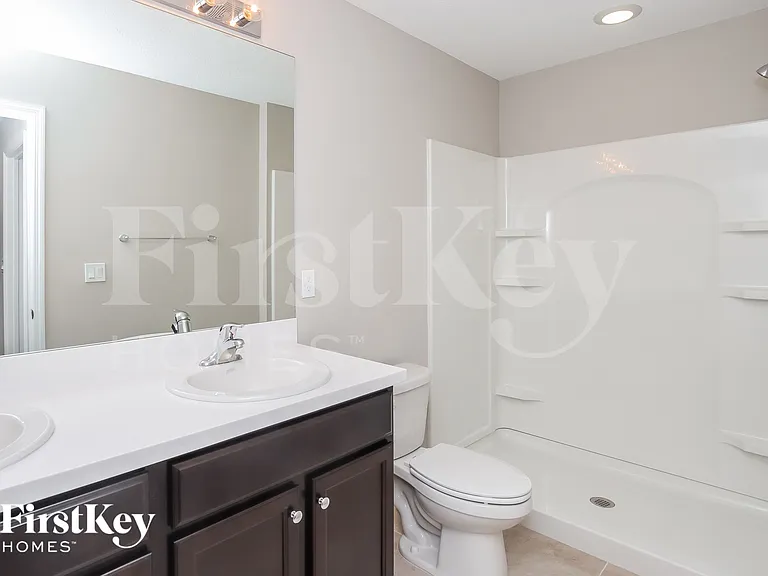 1000 Cranberry Rd SE — Photo 9