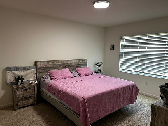 4th image of 2098 SW Altman Ave