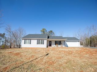1483 Hummingbird Ln, Appomattox, VA 24593