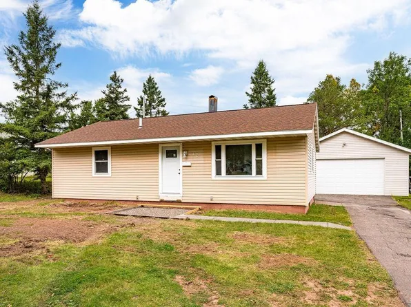 77 Hays Cir, Silver Bay, MN 55614