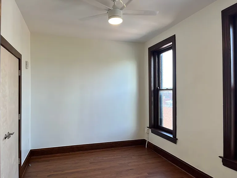 303 Greenup (NEW) — Photo 12
