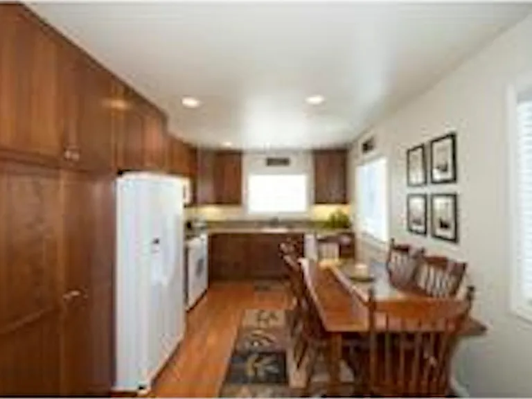 199 Cypress Ave — Photo 11