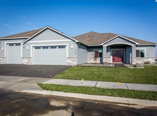 3120 Riverpark Dr, Richland, WA 99354