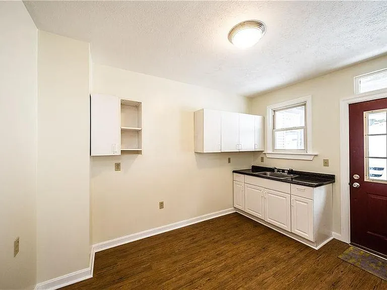 29 Maplewood St #1 — Photo 2