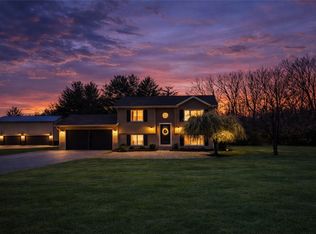 7 Willow Ln, Marshall, IL 62441