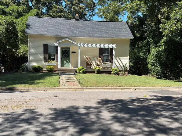 505 S Academy St, Mooresville, NC 28115