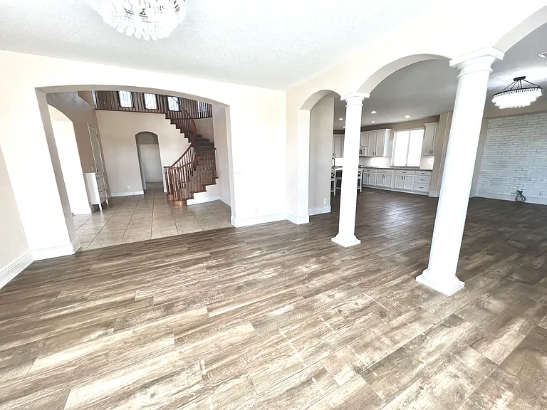 7140 Charter Crest St — Photo 20