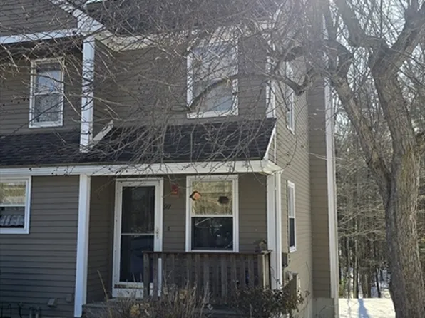 93 Pennacook Dr Unit 93, Leominster, MA 01453