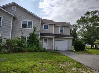 44 Guadalcanal Dr, Brunswick, ME 04011