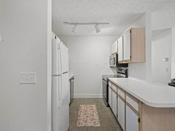 5th image of 193 Residence Dr #193