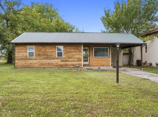 310 E Oak Street, Stockton, MO 65785