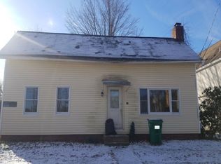 12 Front St, Rochester, NH 03868
