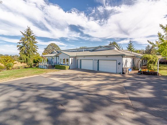 2nd image of 38703 Shady Oak Dr
