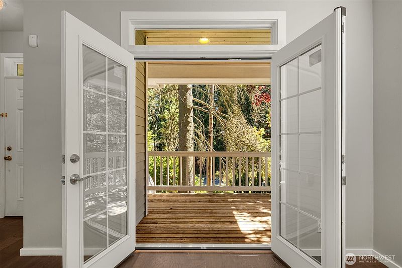 5th image of 15009 Westminster Way N