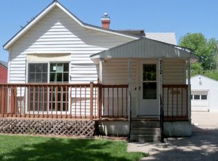 712 W Louise St, Grand Island, NE 68801