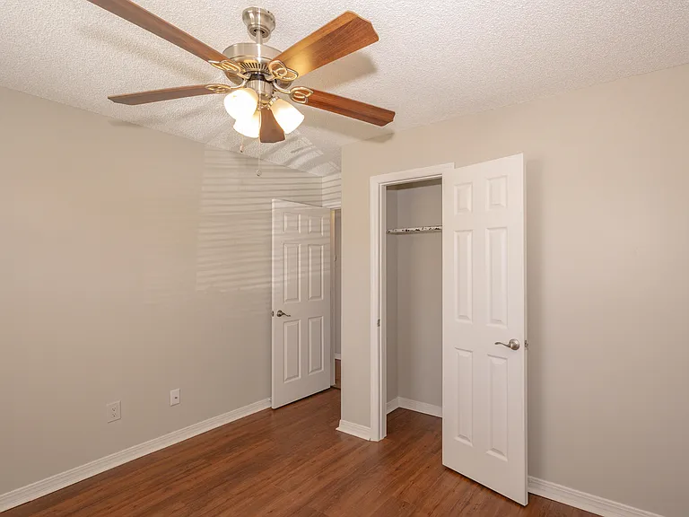 Seaside Villas Apartments — Photo 18