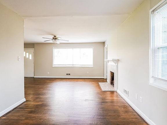 3rd image of 1101 47th St