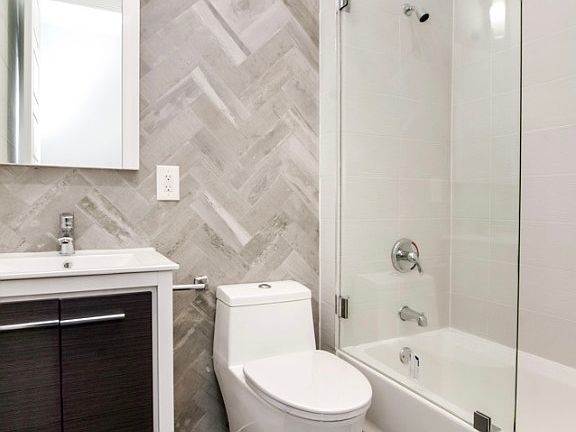 5th image of 2172A Fulton St #1