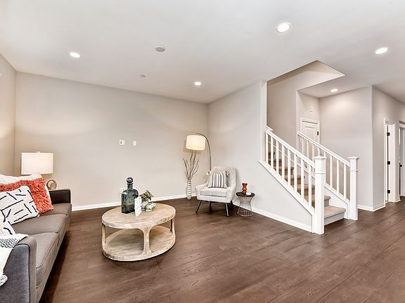 5th image of 16275 Veridian Cir