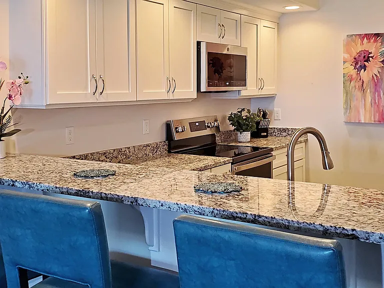 1805 Riverside Dr #205 — Photo 15