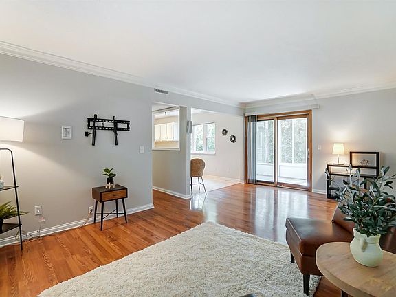 5th image of 6849 Esther Ln