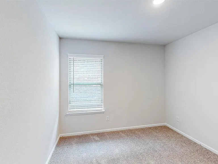 5809 Sandown Dr — Photo 8