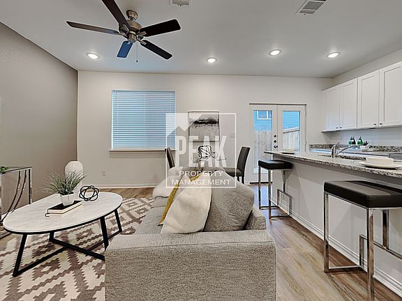 4th image of 1502 Boxwood Ln