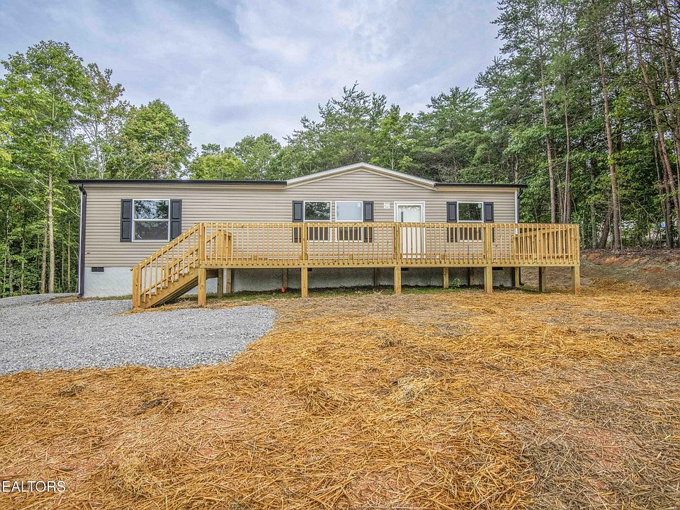 1st image of 310 Valley Dr
