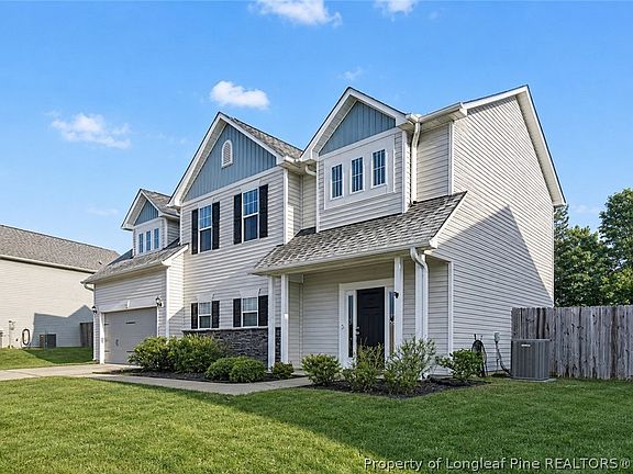 2nd image of 143 Ledgebrook Ln