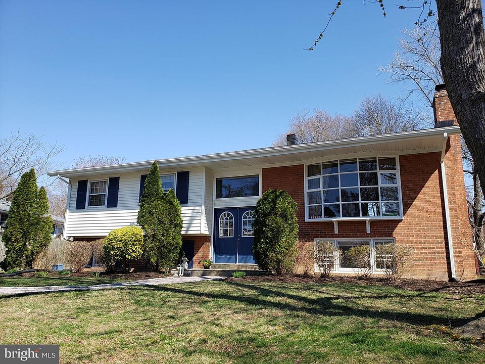 1st image of 1136 Neal Dr