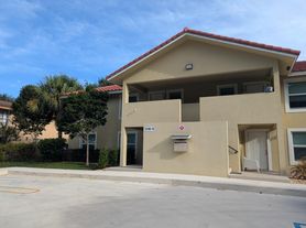 8718 NW 35th St, Pompano Beach, FL
