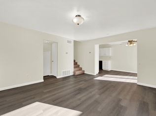 1941 Aletha Ln APT 3, Vacaville, CA 95687