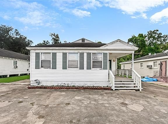 2nd image of 1134 Oak Ave