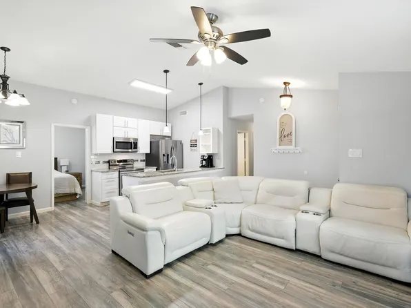 1544 Hunting Green Dr, Fort Worth, TX 76134