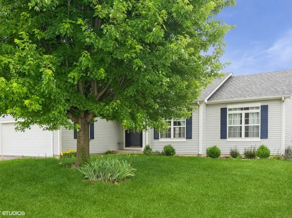 3452 Basswood Ln, Dekalb, IL 60115