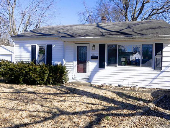 3rd image of 2637 Ravenswood Ct