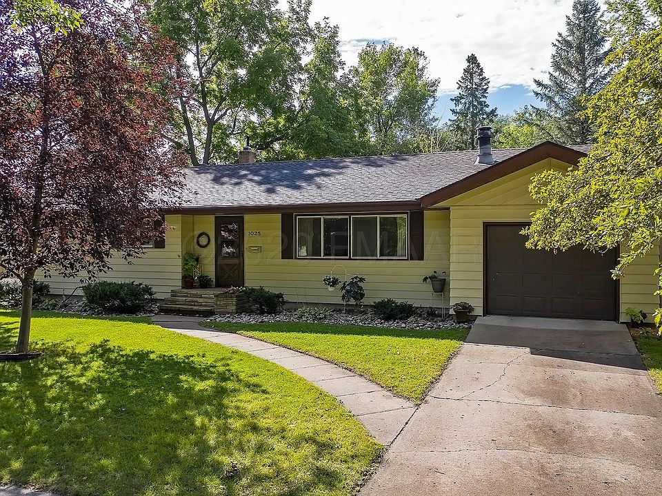 1st image of 1025 20th Ave S