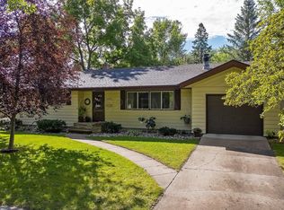 1025 20th Ave S, Moorhead, MN 56560