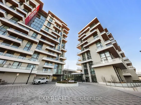 397 Royal Orchard Blvd #301, Markham, ON L3T 3C9