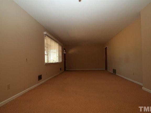 5th image of 425 Jones Franklin Rd